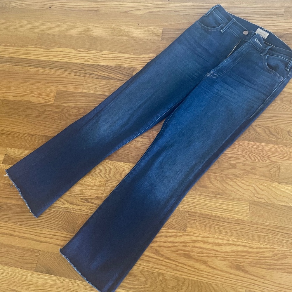 MOTHER, The Hustler Ankle Fray in Home Movie